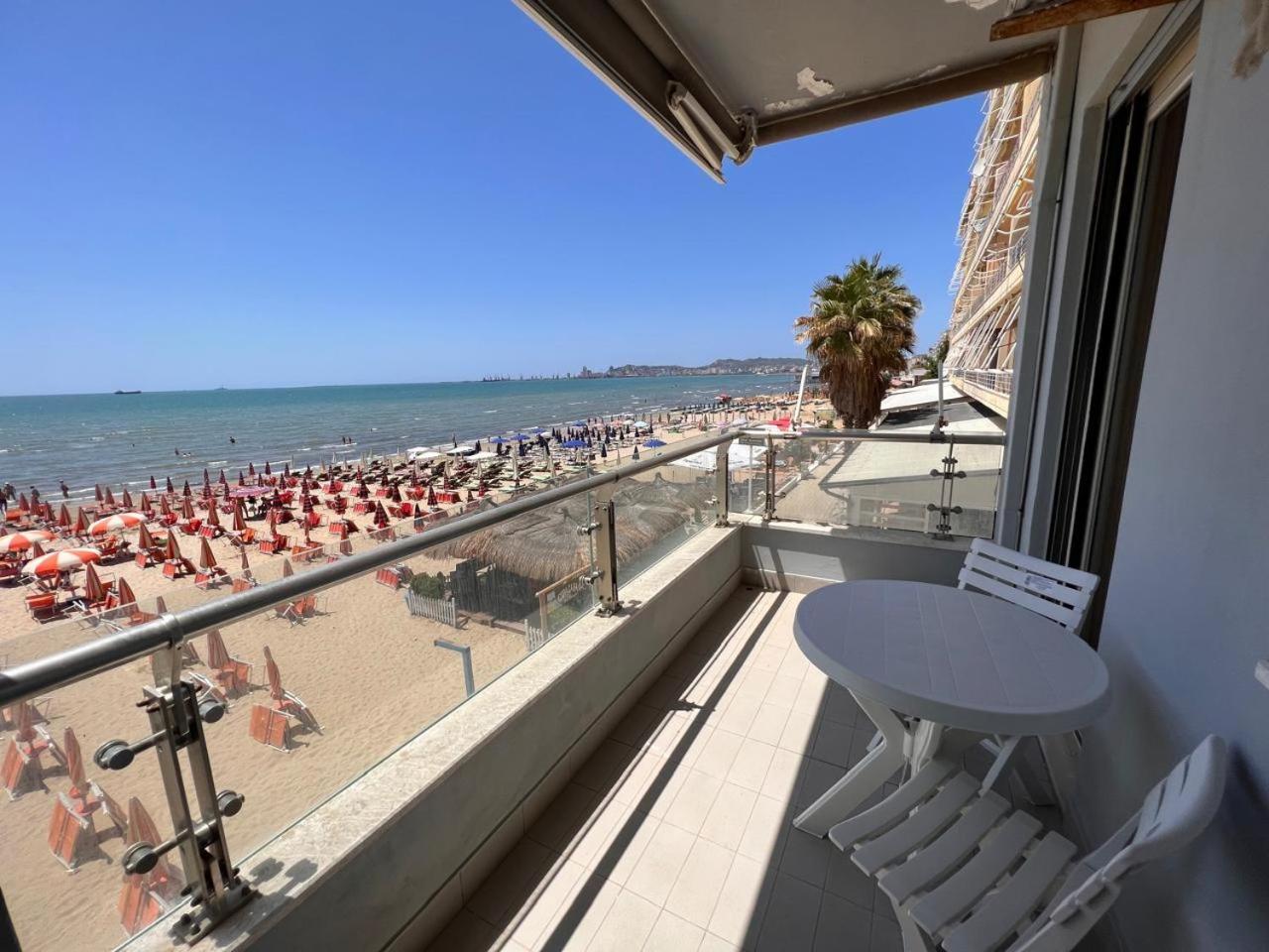 Sea View-Apartment On The Beach - Durrs2 Durres Ngoại thất bức ảnh